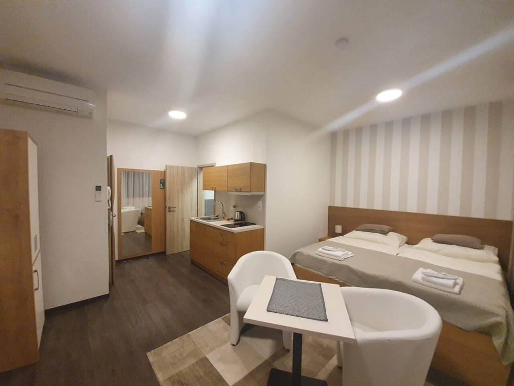 Image Alternative text